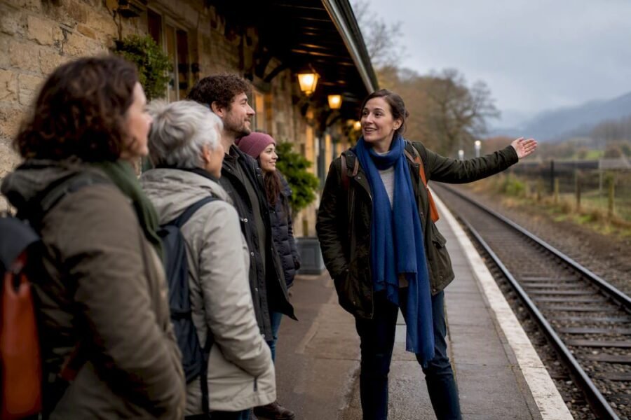 Start Branded Group Travel in the UK: Fill 8–15 Seats via White Label